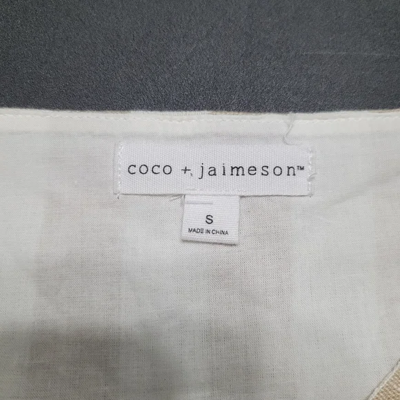 Coco‎ + Jaimeson White And Tan Striped Tie Waist Linen Romper - Picture 4 of 7